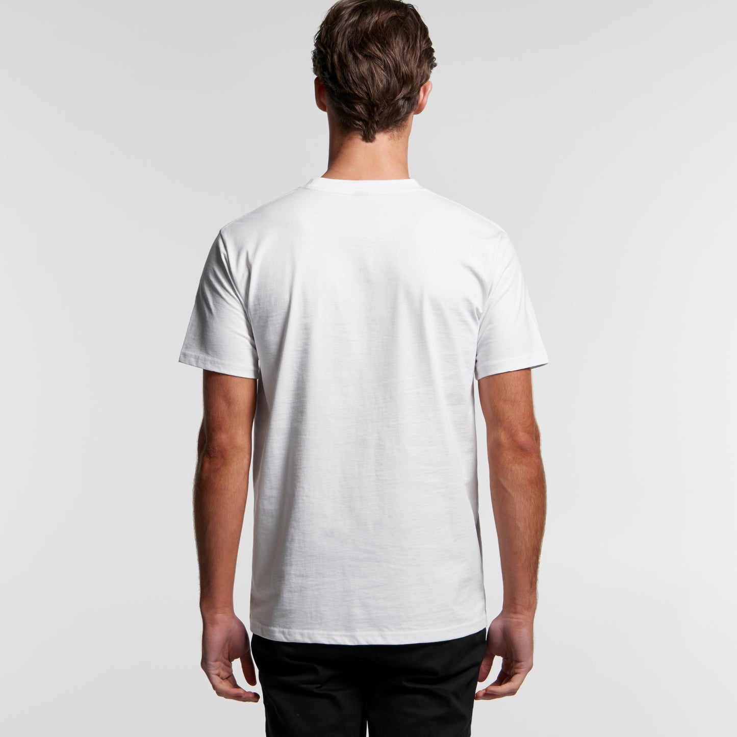 5027 classic pocket tee